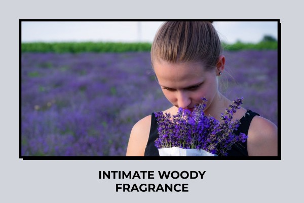 intimate woody fragrance